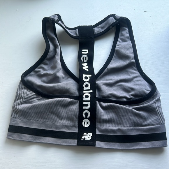 Sports bra - Picture 2 of 2